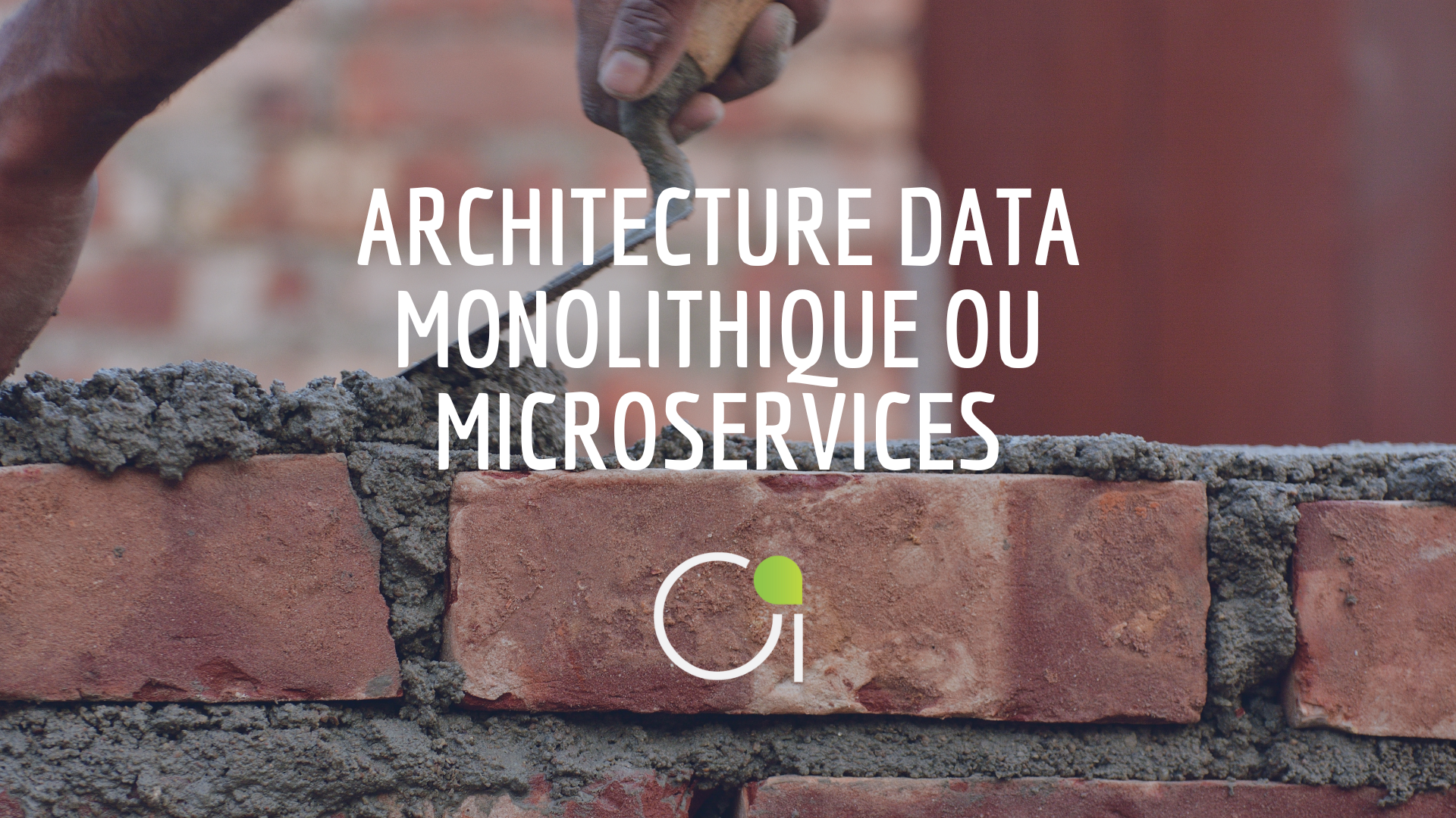 architecture data microservice monolithique